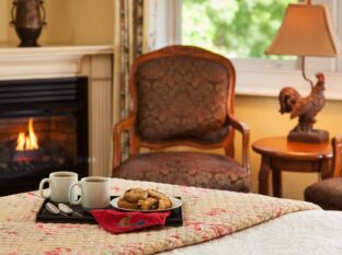 Chattanooga Bed & Breakfast In Lookout Mountain, GA | Chanticleer Inn